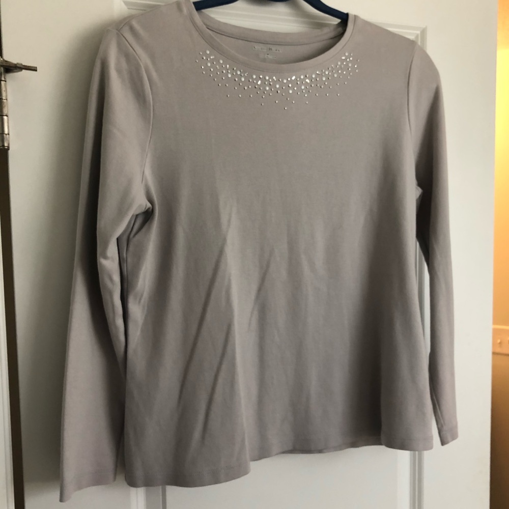 Ladies Studio Works M with sequins. Soft
